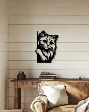 wychylajacy-sie-kot-